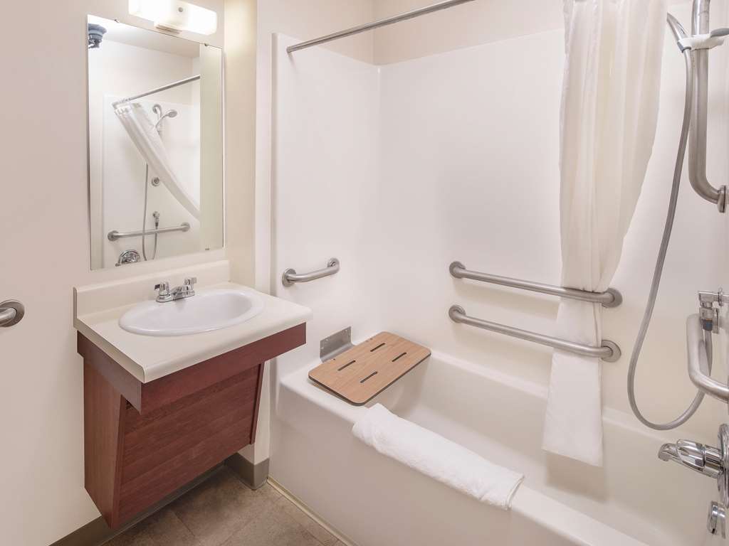 Woodspring Suites Huntsville/ Madison Room photo